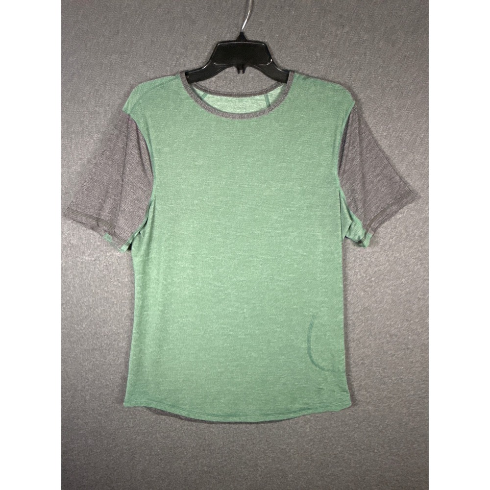 Lululemon Mens Short Sleeve Athletic Shirt Green Gray Space Dye Logo Size M gym